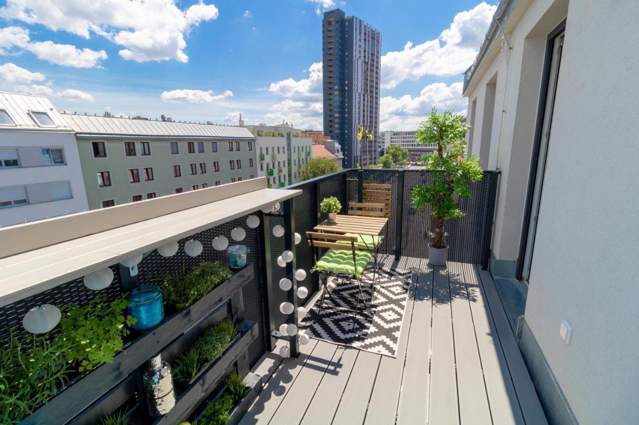 Boutique Sky City Apt. With Balcony / Top Spot Wien Eksteriør billede